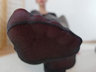 FetischNicole - vollrasiert beim Livecam Chat