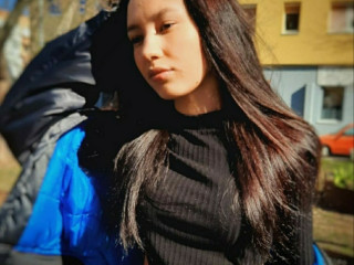 AmaiLiu18 - Ich bin eine großartige Tänzerin, ich necke dich gerne und mache Liebe. Ich bin ein lustiges, süßes Mädchen von nebenan. Ich hoffe, wir werden gute Freunde und vielleicht ein Liebespaar, hihi