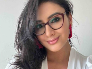 TAMARAWONDER - Ich arbeite auf dieser Seite der Kamera, aber trotzdem ... Ich liebe die Menschen, die mit sich selbst spielen. Vergiss die Grenzen und betritt gemeinsam mein Zimmer. Wir werden verschiedene Fantasien erschaffen und die besten Empfindungen genießen, die du erleben kannst.